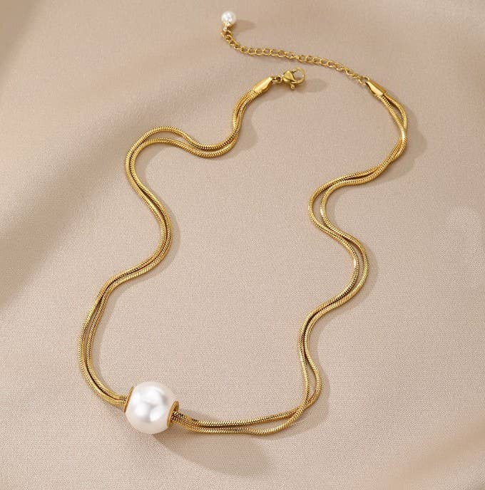 STAINLESS STEEL NON-TARNISH PEARL NECKLACE | 40NK9689: GOLD