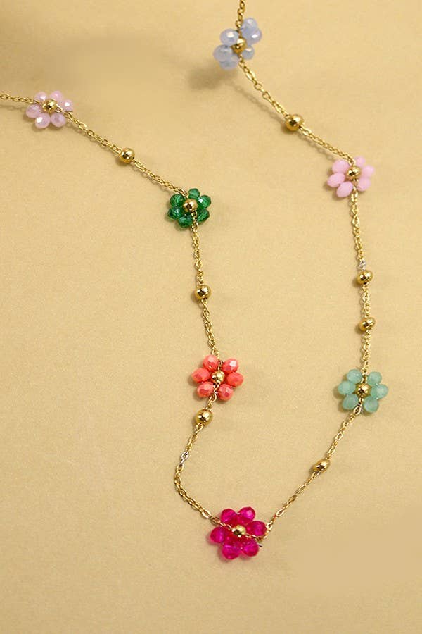 SUMMER MULTI BEADED FLOWER CHARM NECKLACE | 40NK308: White