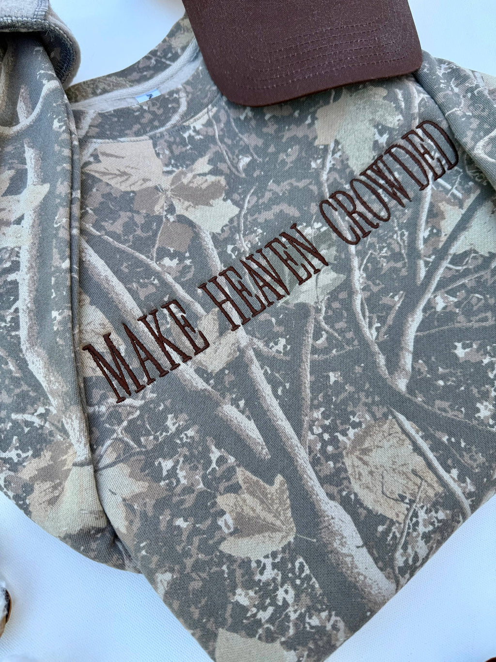 Make Heaven Crowded Embroidered Camo Sweatshirt : XL