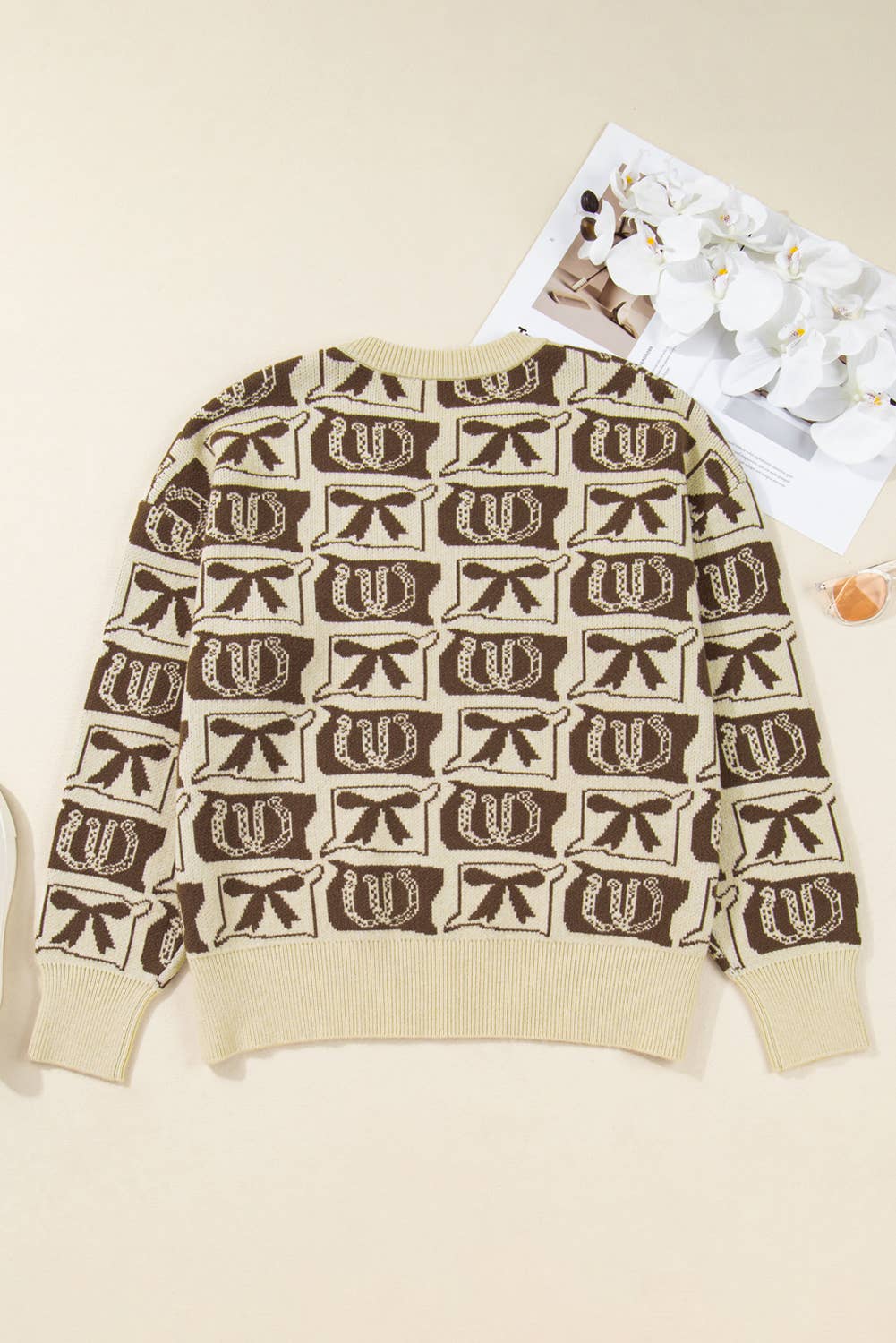 66 Bows Horseshoes Pattern Western Plus Size Sweater (S-4X): Black / L