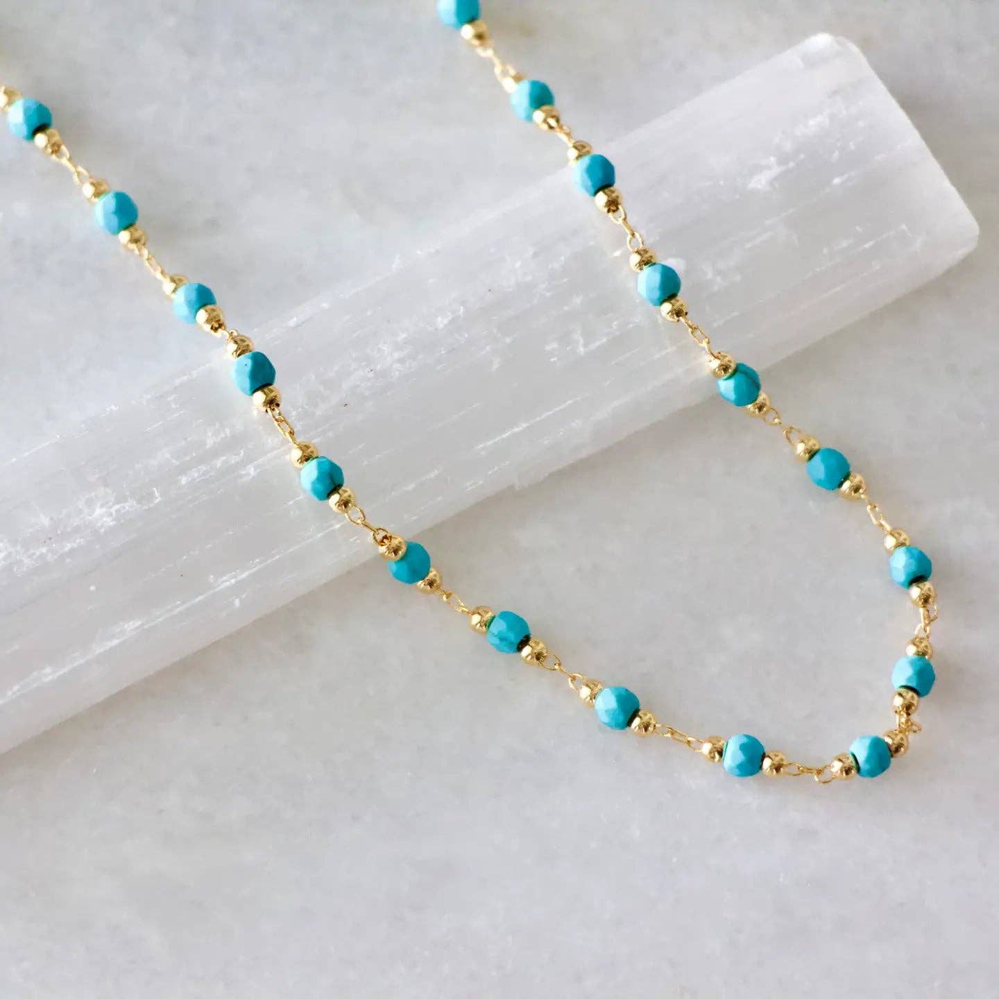 Faceted Turquoise Choker Necklace: Gold Plated