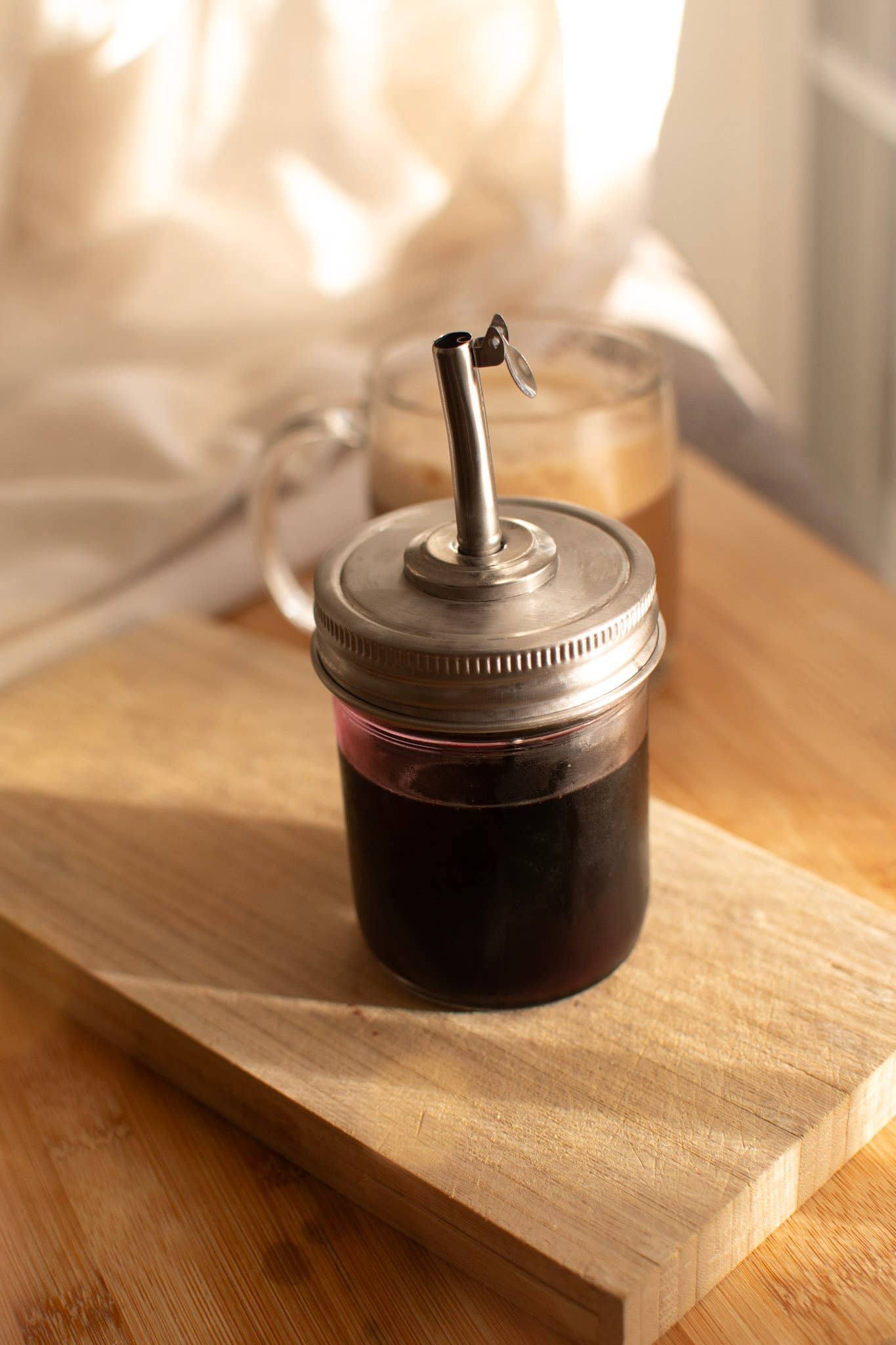 Mason Jar - Self closing pour spout