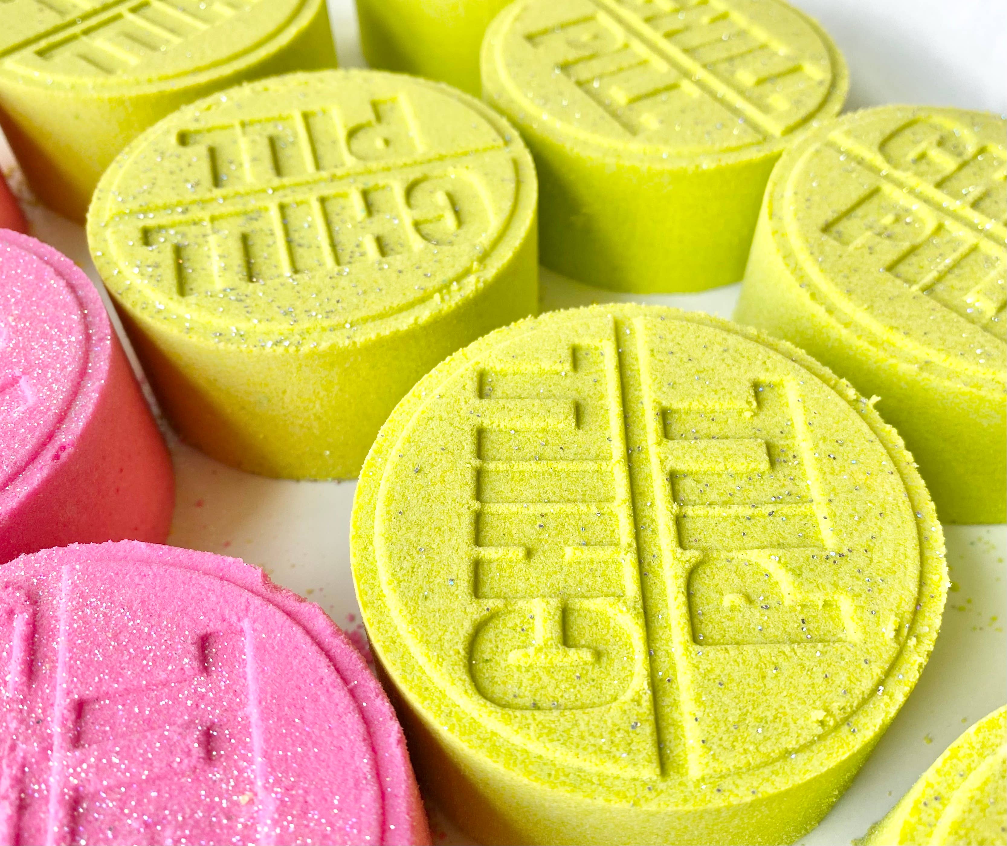Chill Pill Bath Bomb: Lime Green Chill Pill