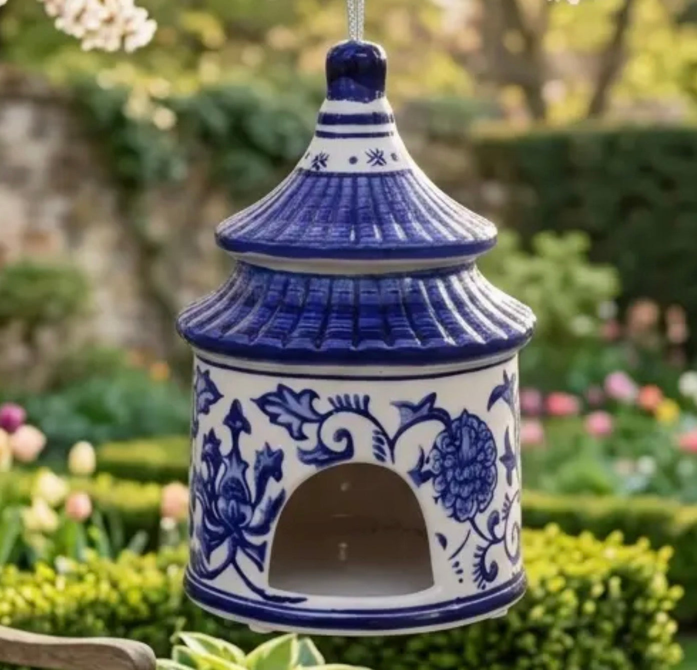 Ceramic birdhouse