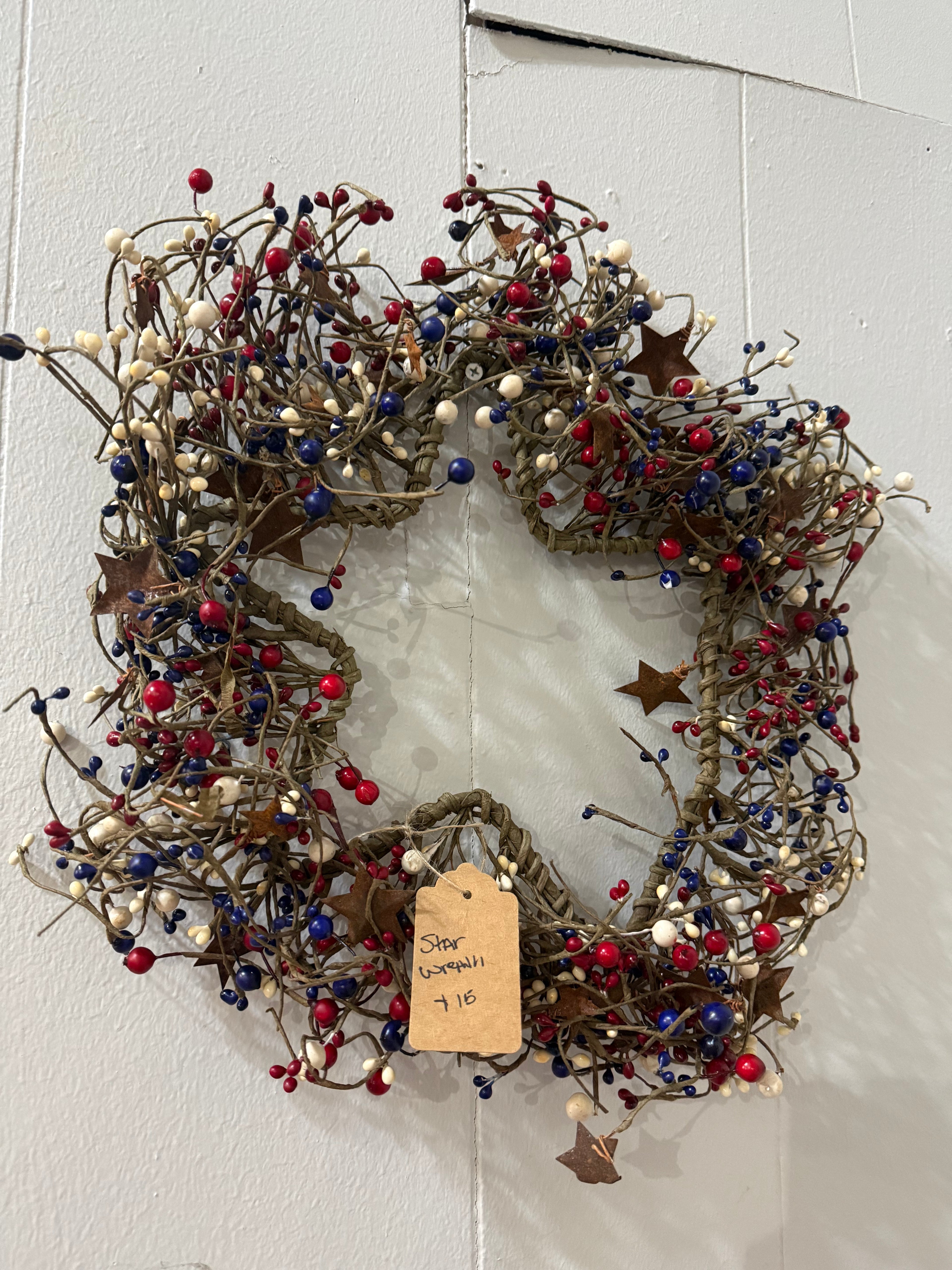 KM star wreath