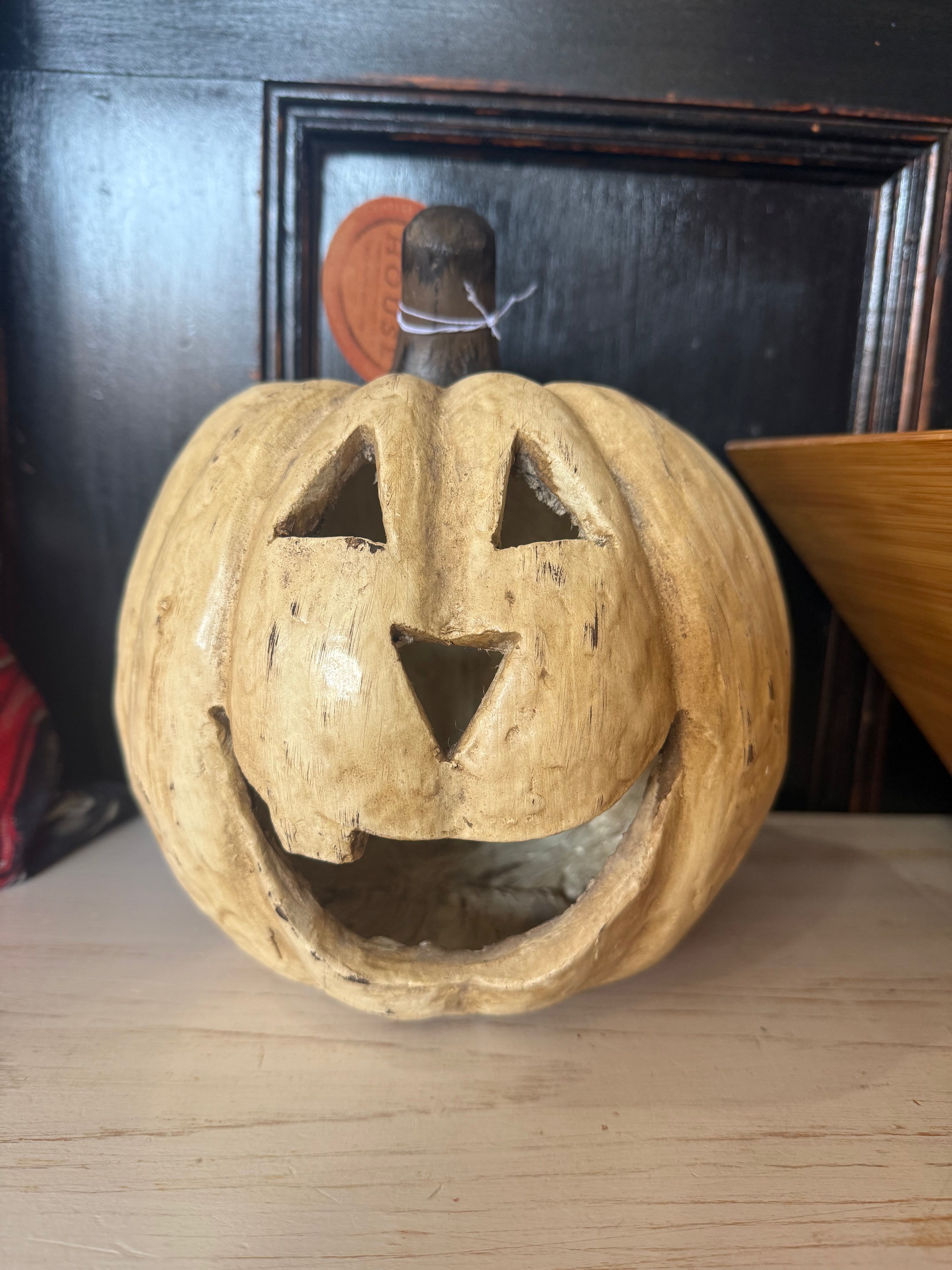 8” White Big Mouth Pumpkin