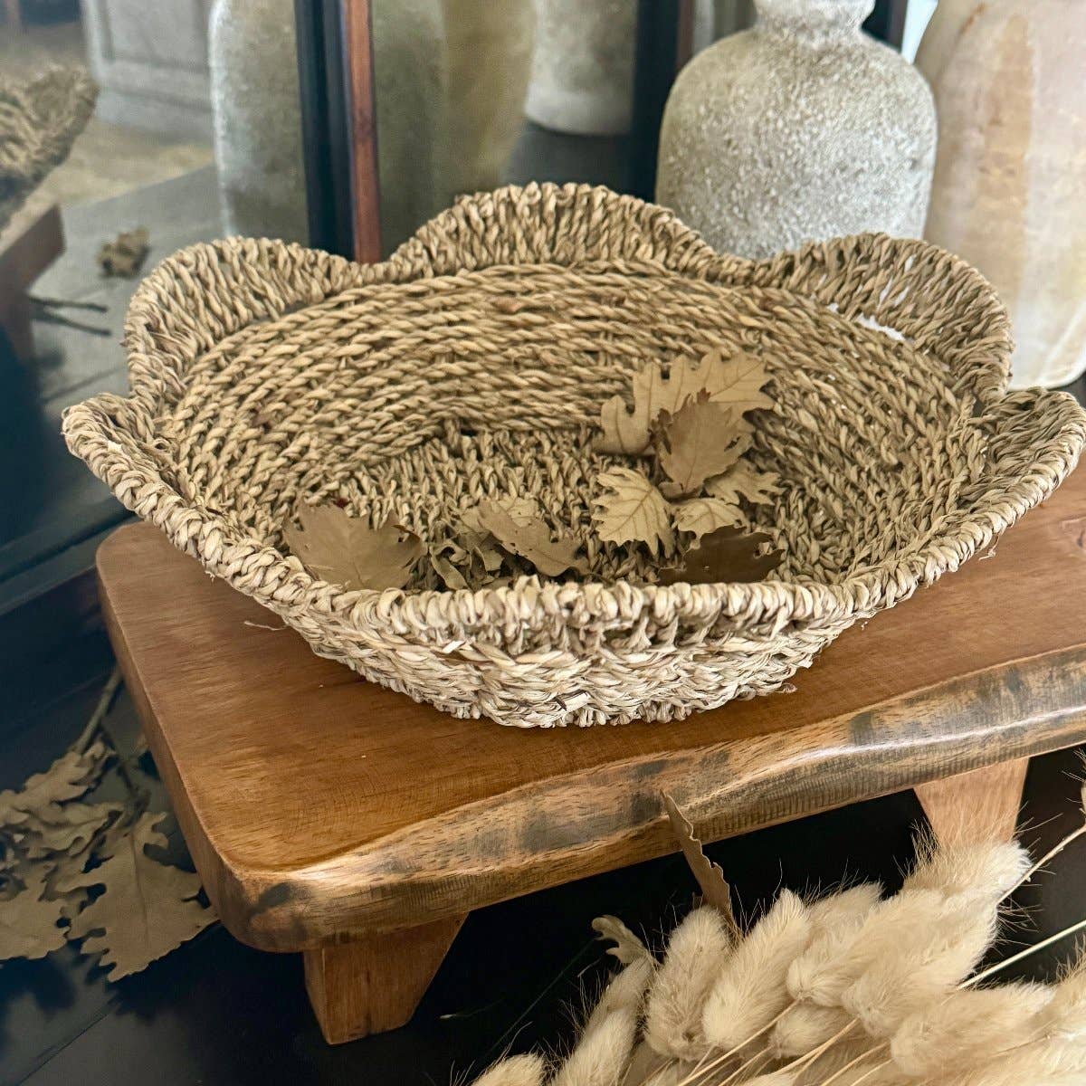 WG-1015 - Round Scallop Seagrass Basket
