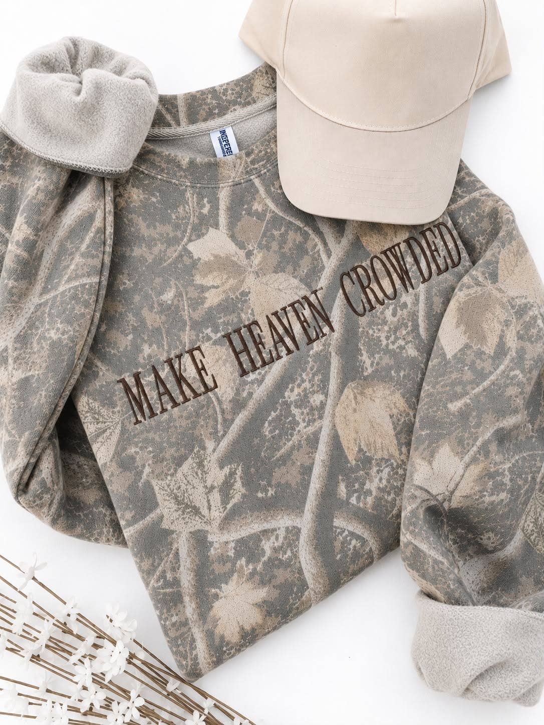 Make Heaven Crowded Embroidered Camo Sweatshirt : XL