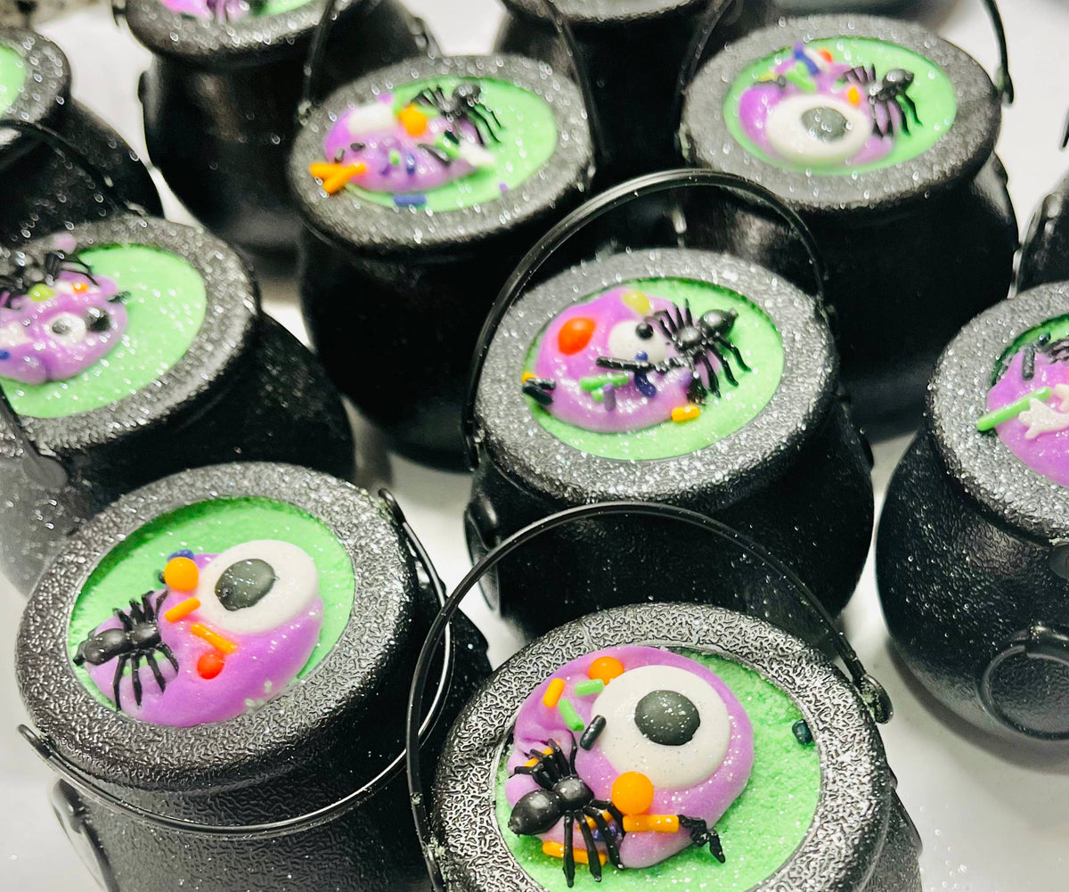 Cauldron Bath Bomb