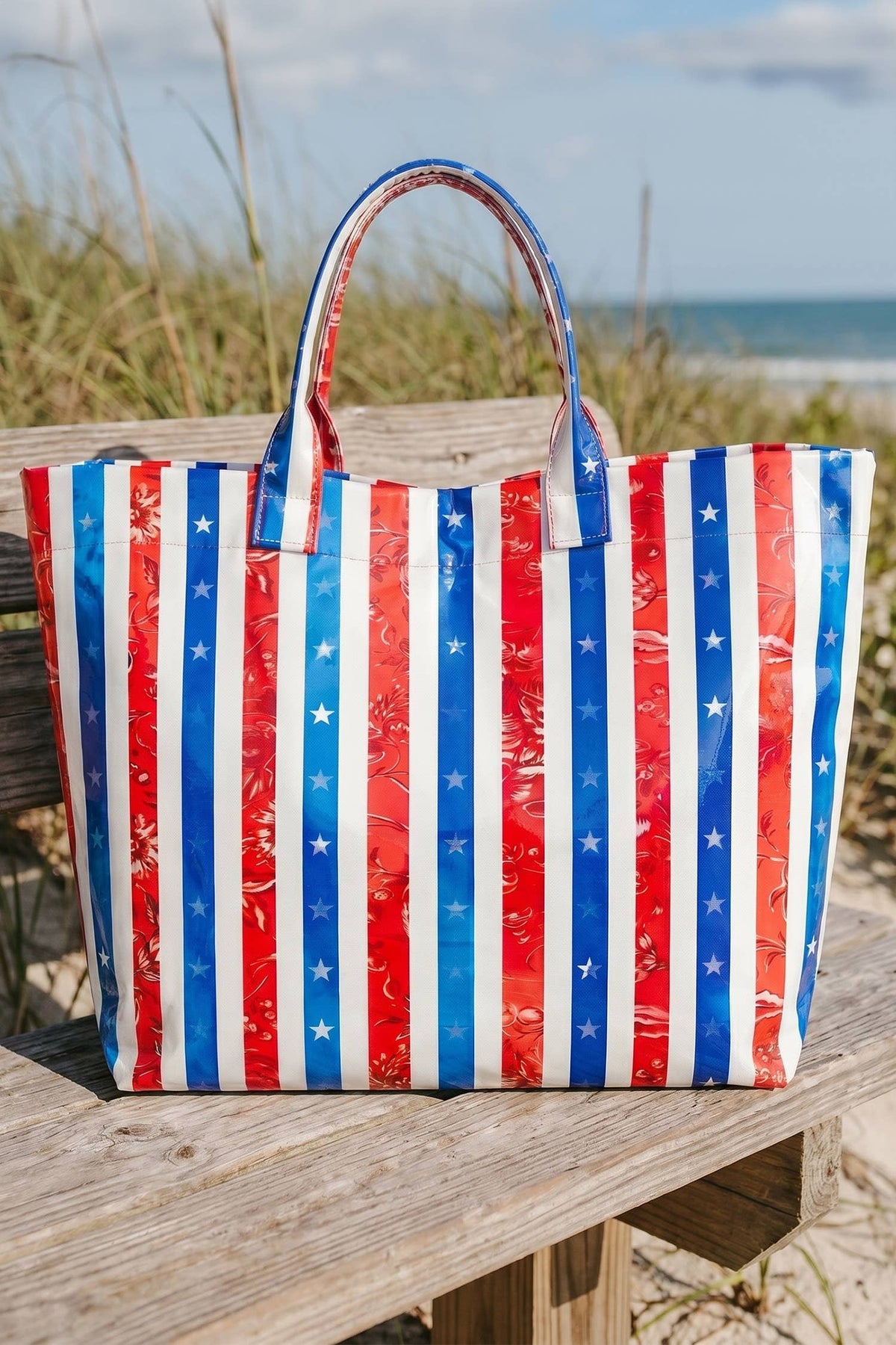 66 Patriotic Stars and Stripes Pattern Vinyl Glossy Tote Bag: Pink / One Size