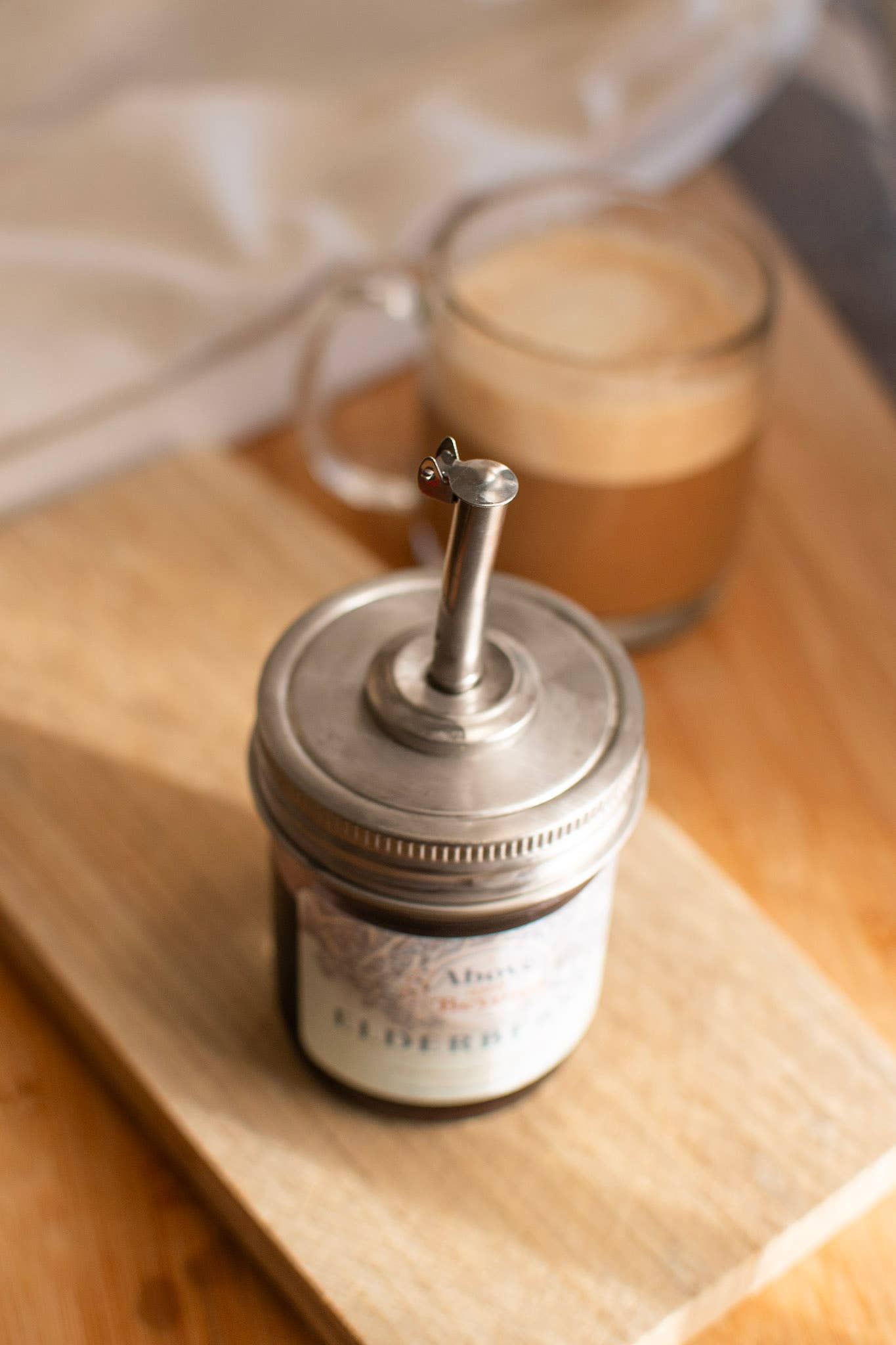 Mason Jar - Self closing pour spout
