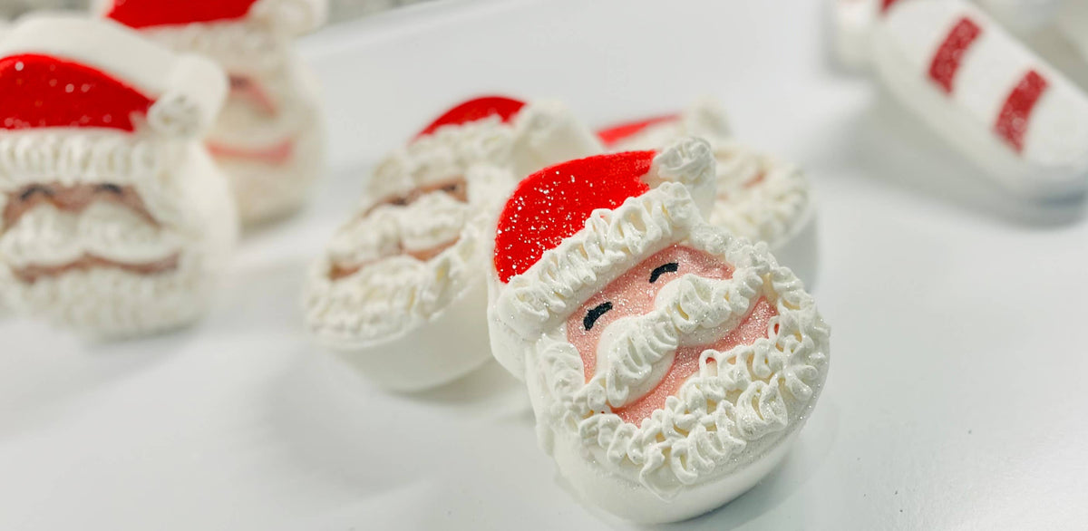Santa Claus Bath Bomb: Option 1