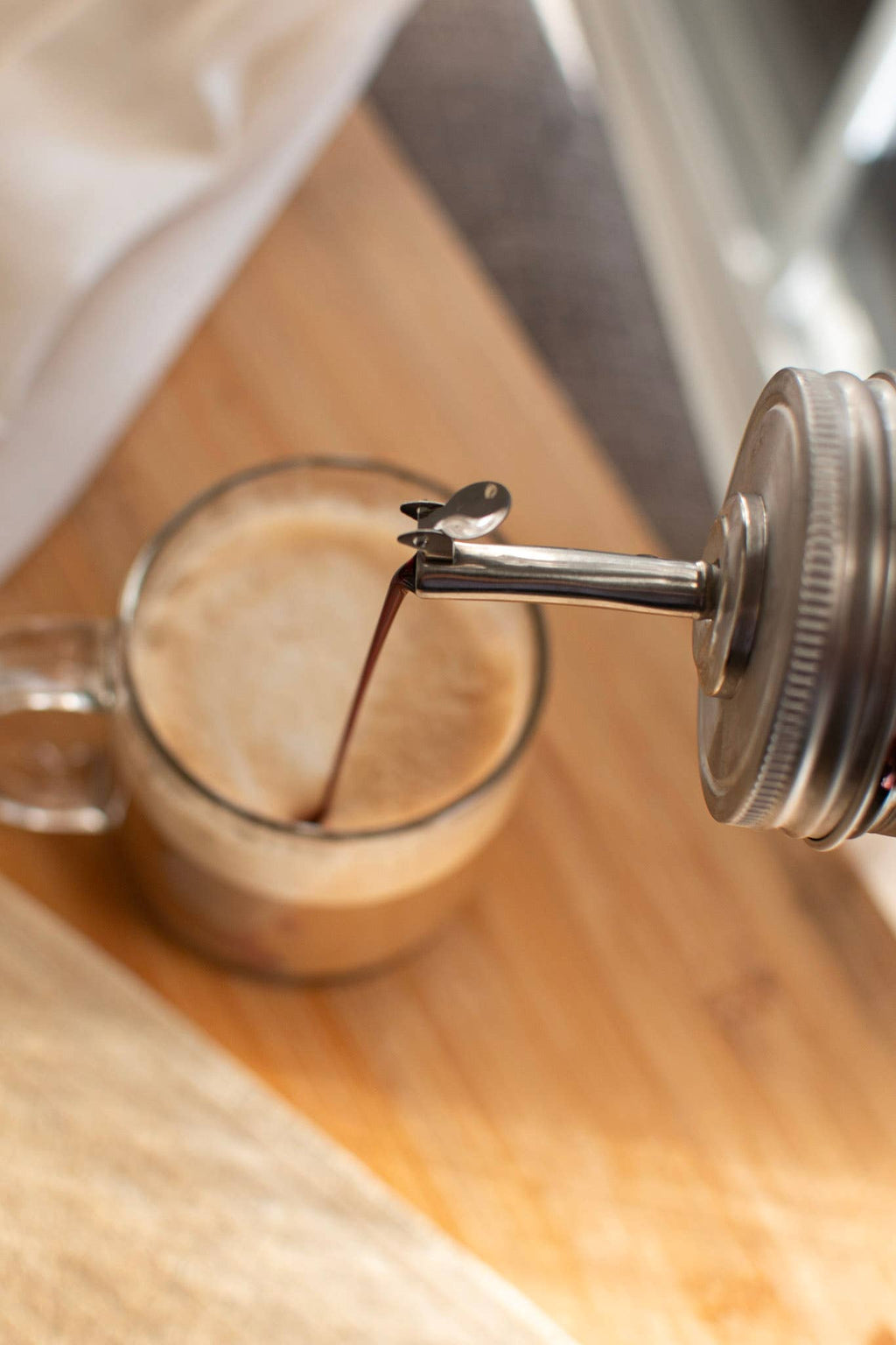 Mason Jar - Self closing pour spout