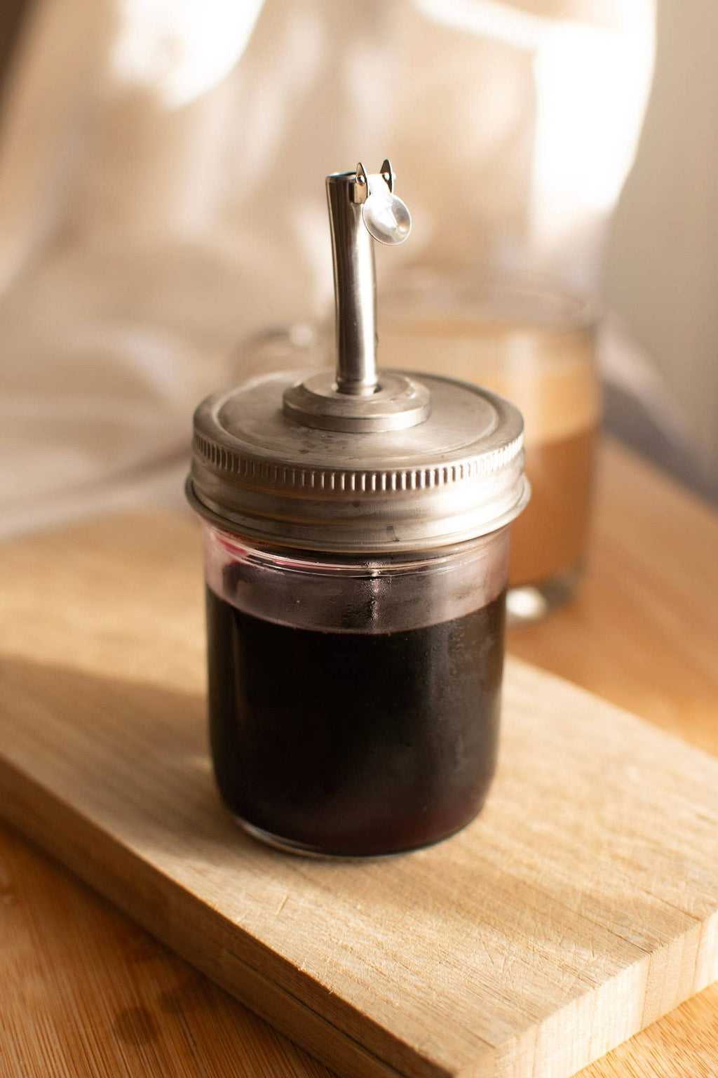 Mason Jar - Self closing pour spout