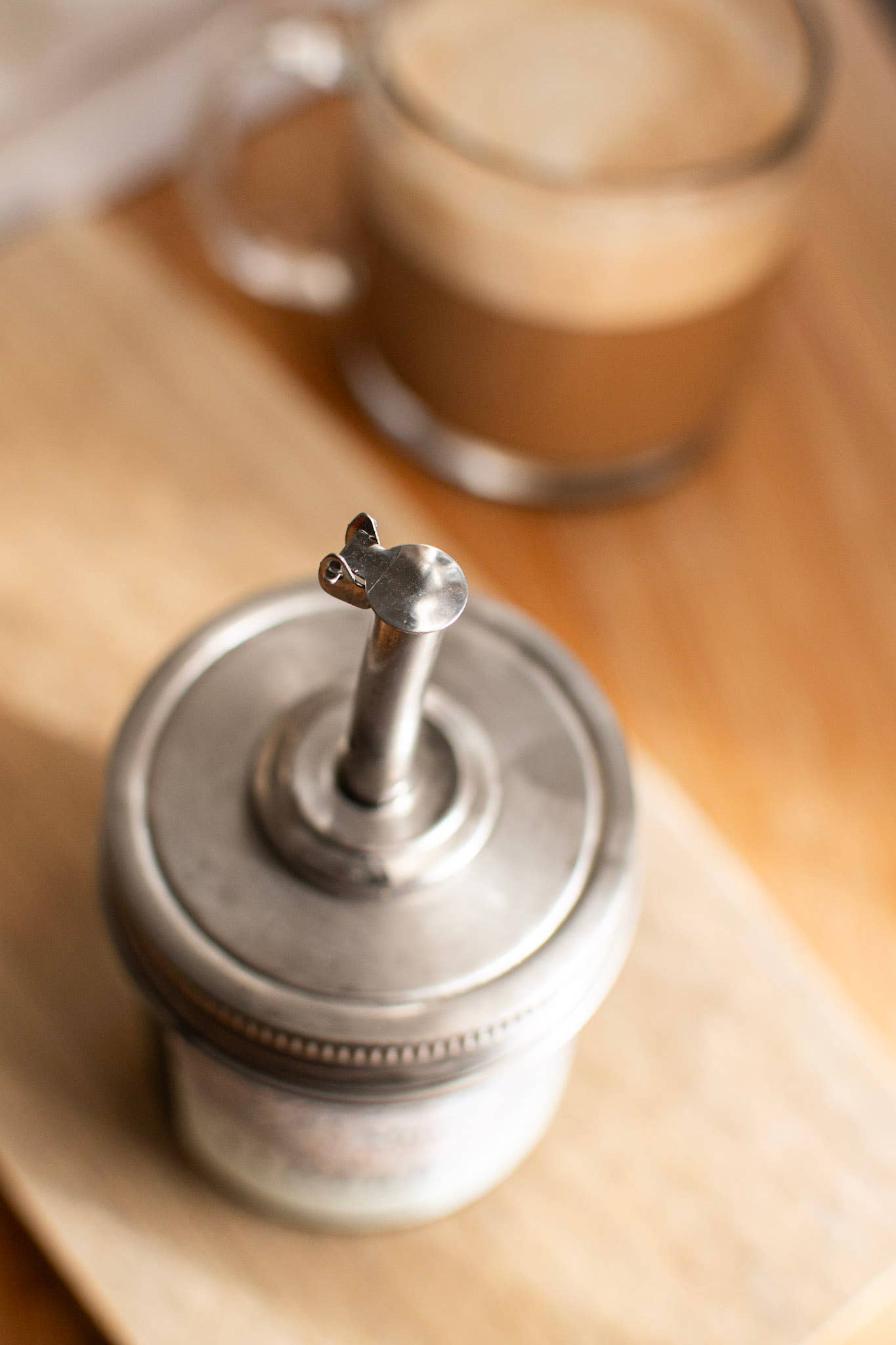 Mason Jar - Self closing pour spout